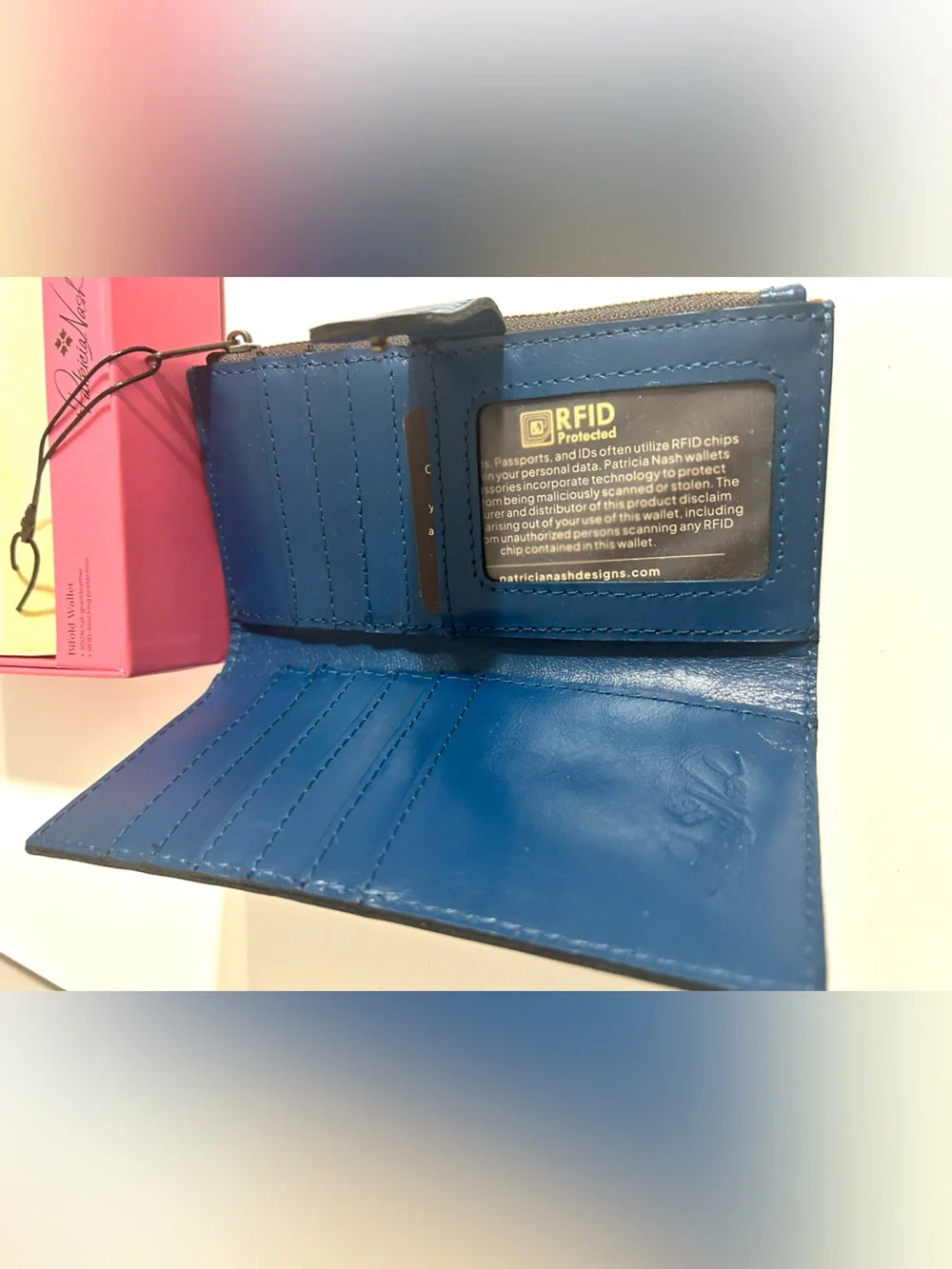 NIB Patricia Nash Teal Blue & Cream Greek Floral Bifold with RFID